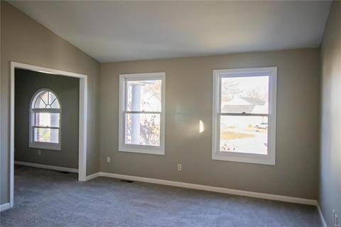 8 Schoolhouse Ct, O'fallon, MO 63368 photo 11