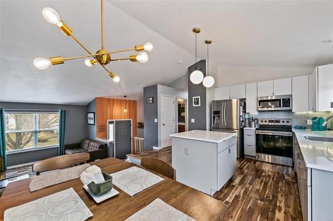 127 Laura Dr, Saint Peters, MO 63376 photo 6
