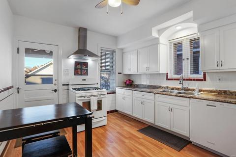 5725 Gresham Ave, Saint Louis, MO 63109 photo 5