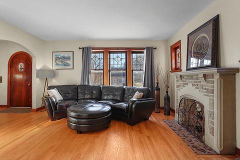 5725 Gresham Ave, Saint Louis, MO 63109 photo 2