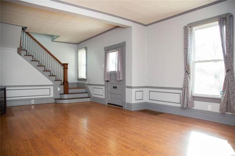 301 Carson Rd, Saint Louis, MO 63135 photo 4