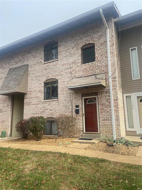 139 Carmel Woods, Ellisville, MO 63021 photo 1