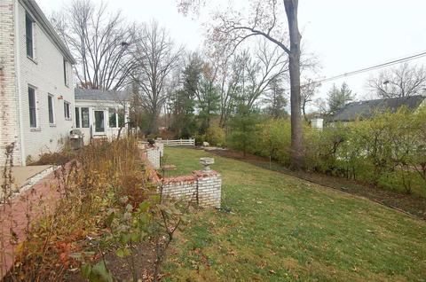 16 Brazillian Ct, Ladue, MO 63124 photo 3