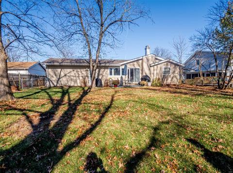 814 Forest Vlg, Ballwin, MO 63021 photo 29