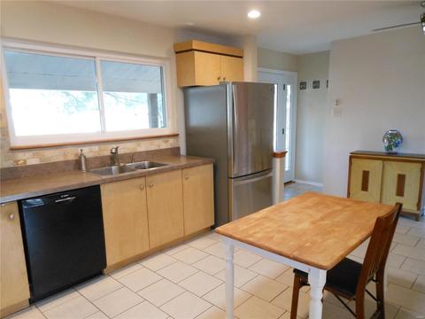 1406 Mautenne Dr, Manchester, MO 63021 photo 4