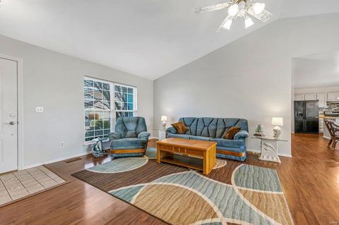 12 Royalltrail Ct, O'fallon, MO 63368 photo 2