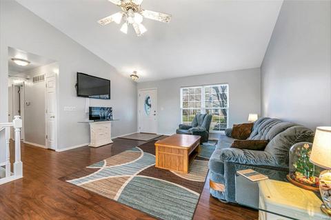 12 Royalltrail Ct, O'fallon, MO 63368 photo 3