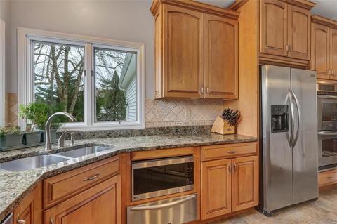 562 Malinmor Dr, Weldon Spring, MO 63304 photo 21