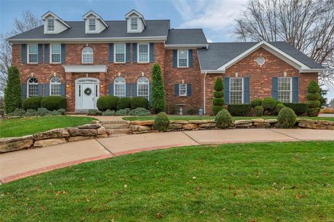 562 Malinmor Dr, Weldon Spring, MO 63304 photo 1