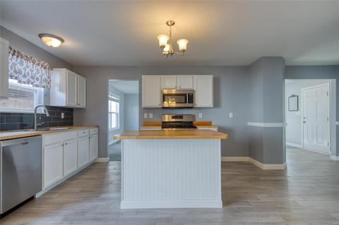 557 Springhurst Pkwy, O'fallon, MO 63368 photo 10