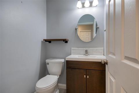 557 Springhurst Pkwy, O'fallon, MO 63368 photo 15