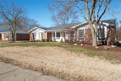 15575 Clayton Rd, Ballwin, MO 63011 photo 2