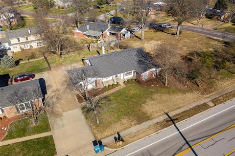 15575 Clayton Rd, Ballwin, MO 63011 photo 7