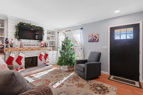 1237 Trails Dr, Fenton, MO 63026 photo 4