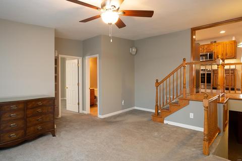 233 Ramsey Ln, Ballwin, MO 63021 photo 8