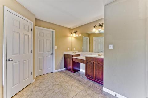 261 Magnolia Trce, Ballwin, MO 63021 photo 12