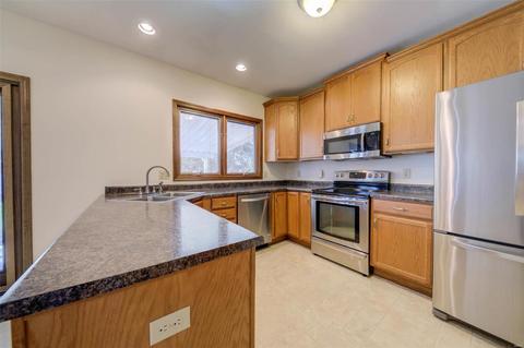717 Cedar Glen Dr, Weldon Spring, MO 63304 photo 4