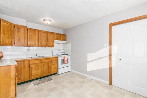 11065 Florence Ave, Saint Ann, MO 63074 photo 9