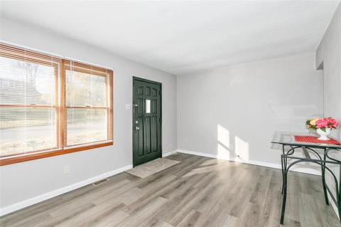 11065 Florence Ave, Saint Ann, MO 63074 photo 5