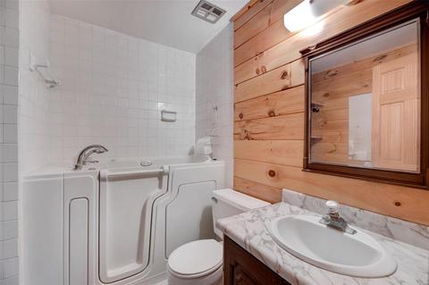 3 Leona Ln, Eureka, MO 63025 photo 7