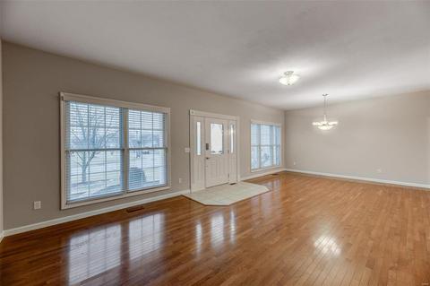 1337 Avondale Spg, Saint Peters, MO 63376 photo 2