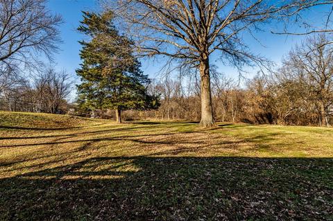 687 Woodrun Ct, Ballwin, MO 63021 photo 37