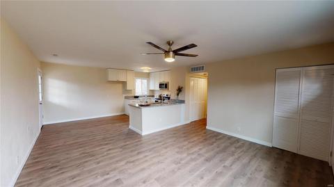 235 Warner Ct, Ballwin, MO 63021 photo 4