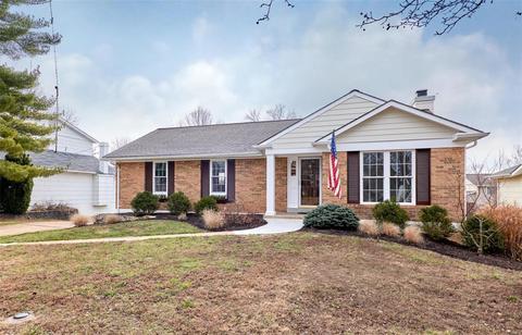 328 Bellestri Dr, Ballwin, MO 63021 photo 1