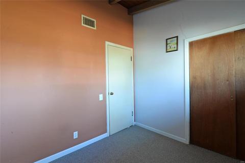8034 Pilgrim Dr, Saint Louis, MO 63123 photo 20