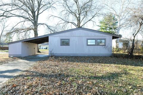 8034 Pilgrim Dr, Saint Louis, MO 63123 photo 6