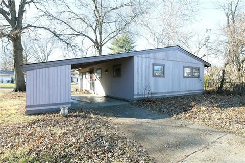 8034 Pilgrim Dr, Saint Louis, MO 63123 photo 4