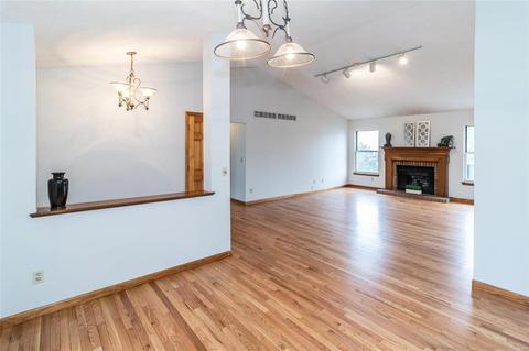 414 Dana Meadows Ln, Ballwin, MO 63021 photo 5