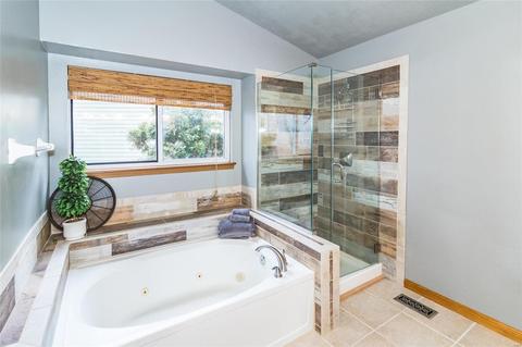 414 Dana Meadows Ln, Ballwin, MO 63021 photo 16