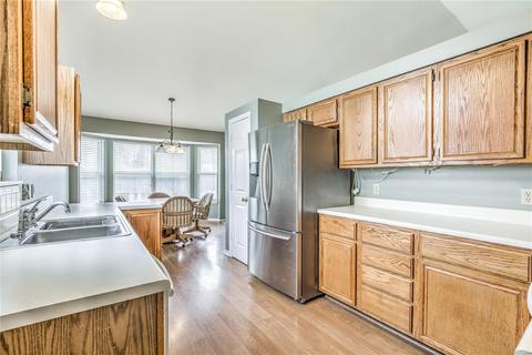 820 Colleen Dr, O'fallon, MO 63366 photo 3