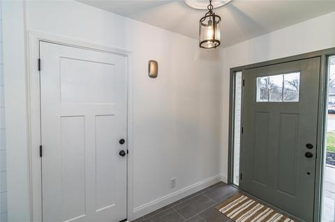 929 Parma, Ballwin, MO 63021 photo 3