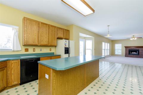 8 Cherokee Sunset Ct, O'fallon, MO 63366 photo 13