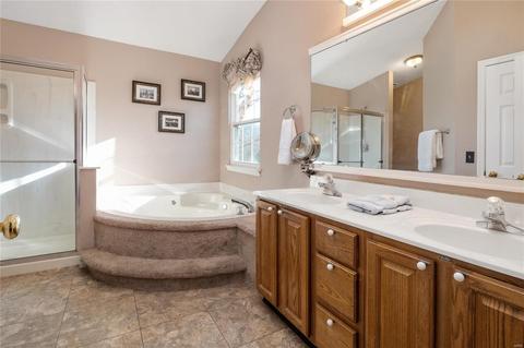 15 New Haven Ct, Weldon Spring, MO 63304 photo 24