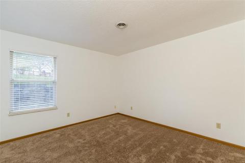 556 Spring Glen Dr, Ballwin, MO 63021 photo 15