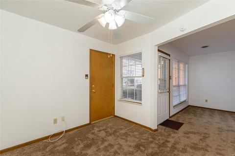 556 Spring Glen Dr, Ballwin, MO 63021 photo 6
