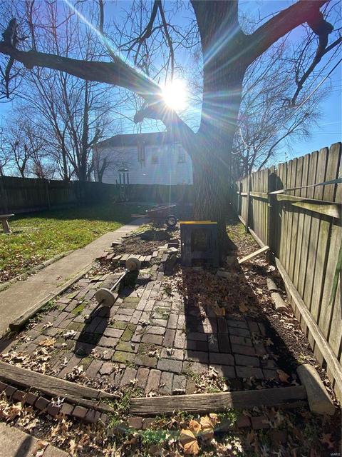 200 E Davis St, Saint Louis, MO 63111 photo 13