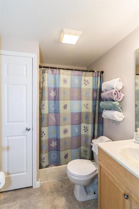 17293 Hilltop Ridge Dr, Eureka, MO 63025 photo 23