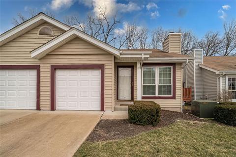 524 Spring Gln, Ballwin, MO 63021 photo 1