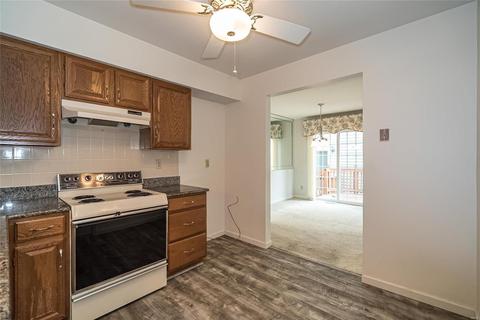 524 Spring Gln, Ballwin, MO 63021 photo 6