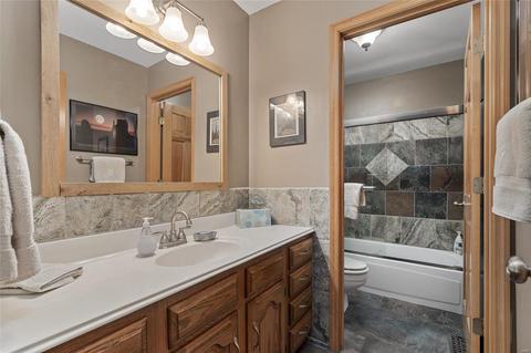 15931 Forest Vly, Ballwin, MO 63021 photo 20