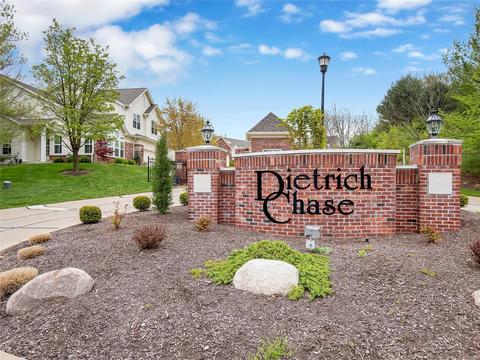 1503 Dietrich Chase, Ballwin, MO 63021 photo 2