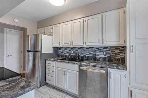 60 James Ct, Ballwin, MO 63021 photo 14