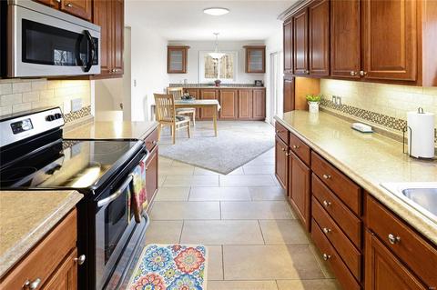 649 Castlecliff Rd, Ballwin, MO 63021 photo 17
