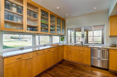 219 Graybridge Rd, Ladue, MO 63124 photo 17