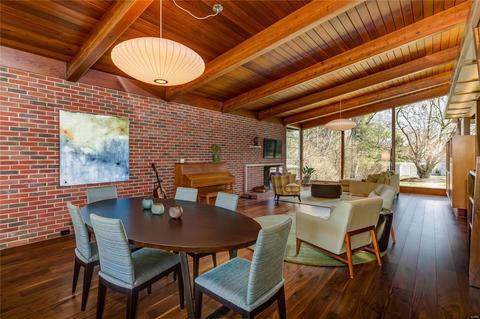219 Graybridge Rd, Ladue, MO 63124 photo 8
