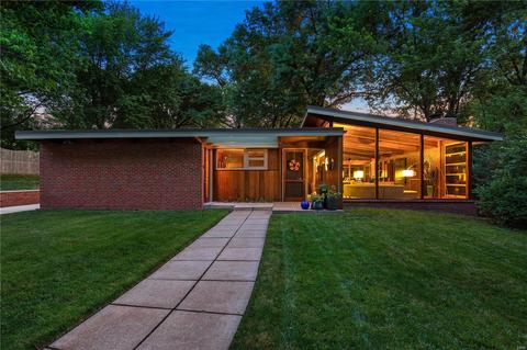219 Graybridge Rd, Ladue, MO 63124 photo 1
